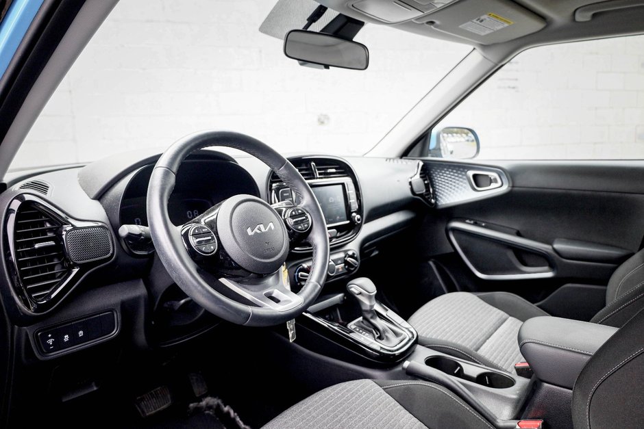 2025 Kia Soul EX-10