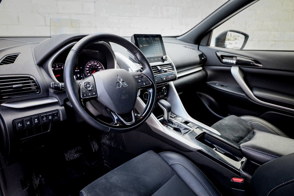 2022 Mitsubishi Eclipse Cross SE-10