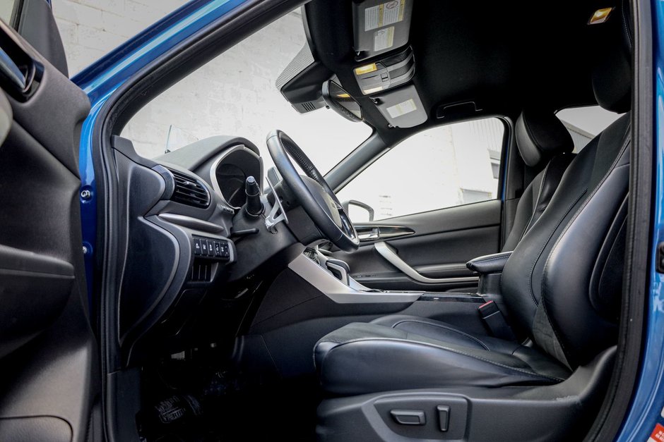 2022 Mitsubishi Eclipse Cross SE-8