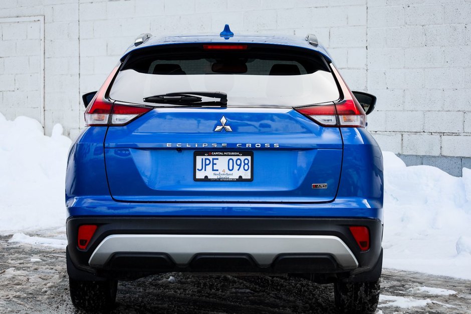 2022 Mitsubishi Eclipse Cross SE-6