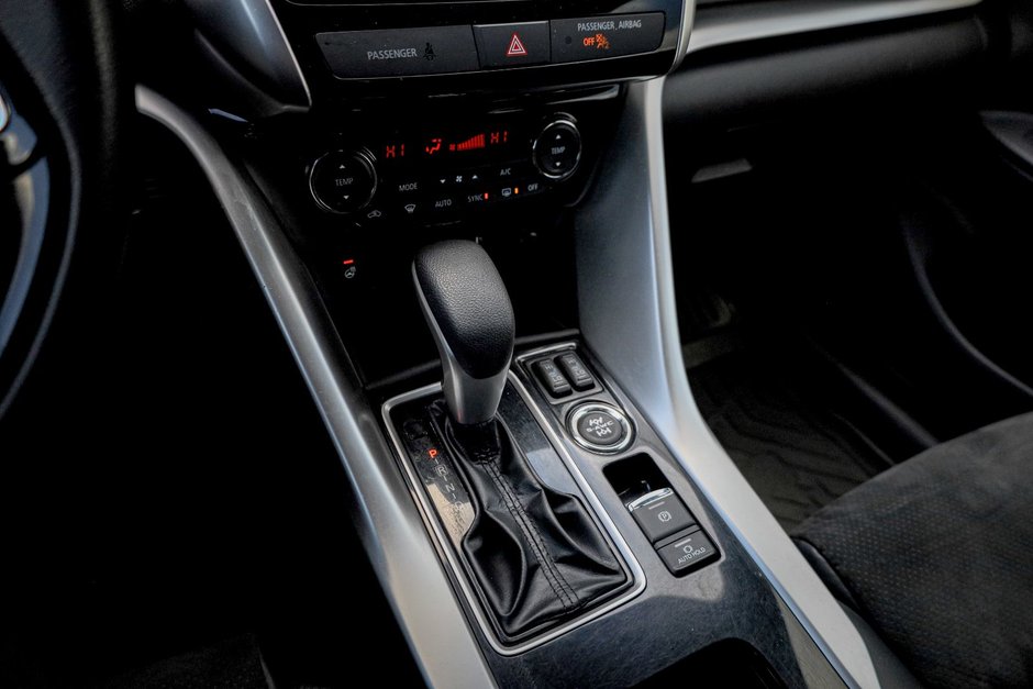 2022 Mitsubishi Eclipse Cross SE-13