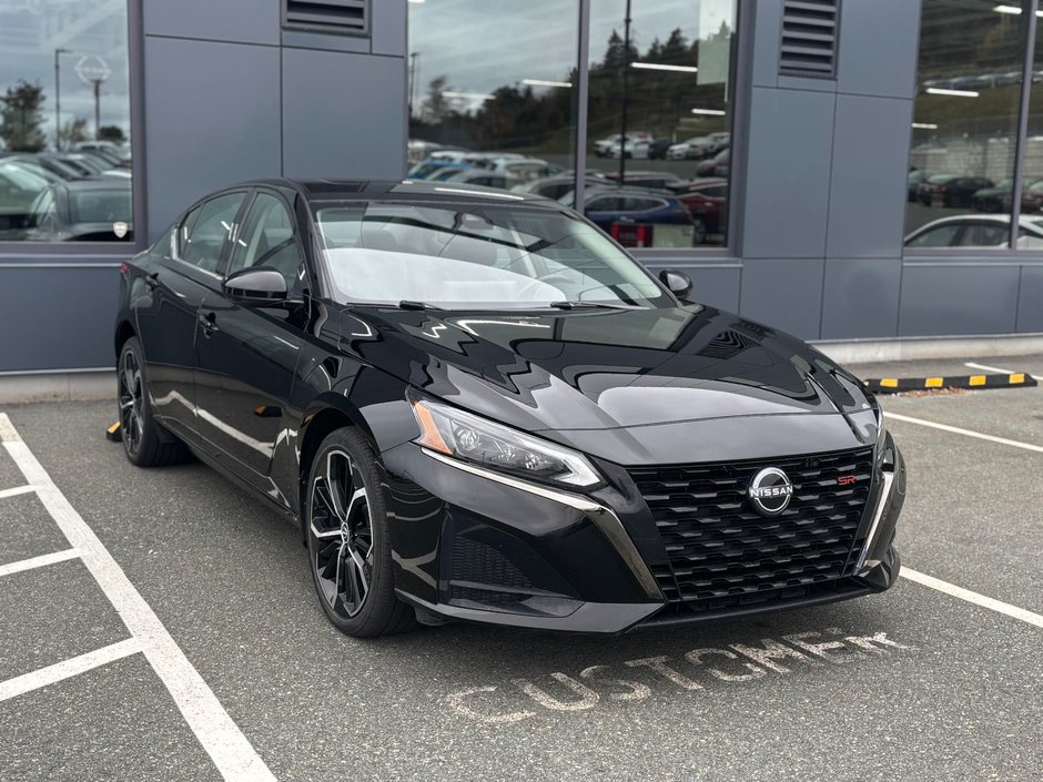 2023 Nissan Altima SR-2