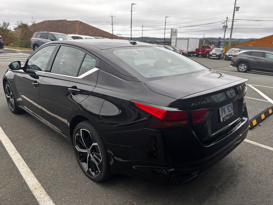 2023 Nissan Altima SR-6