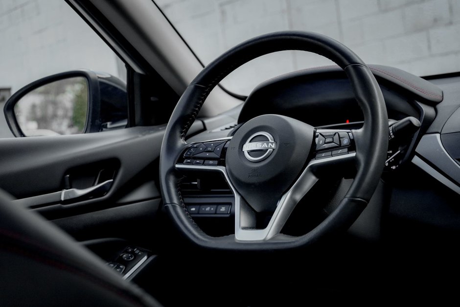 2024 Nissan Altima SR-22