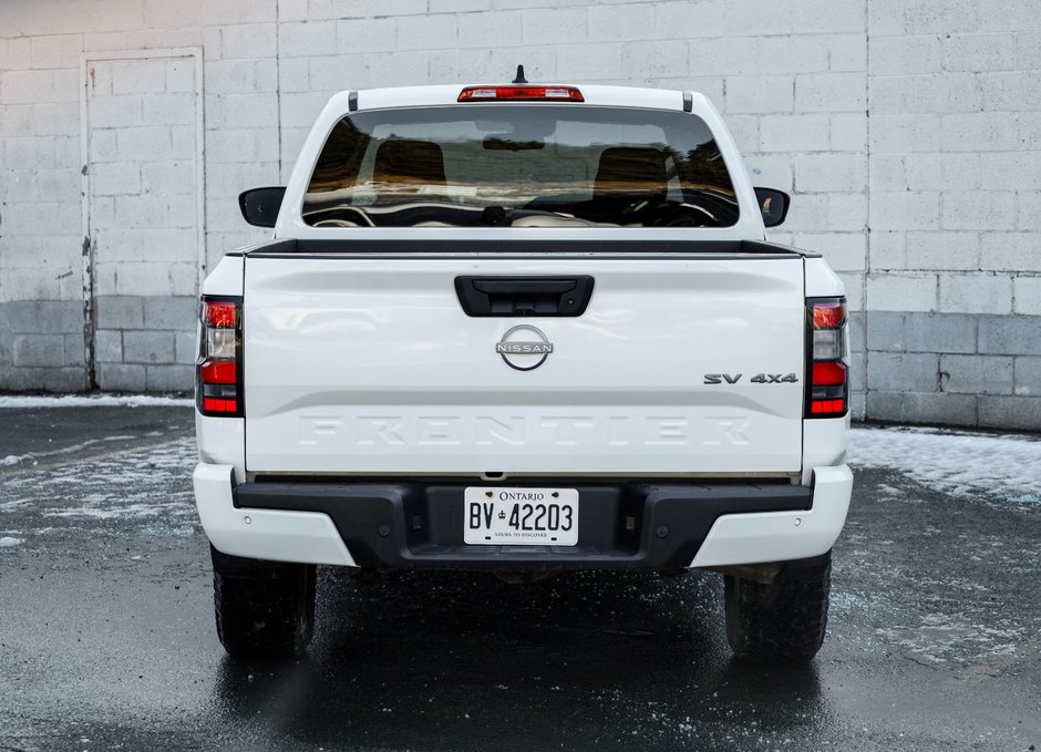 2023 Nissan Frontier SV-6