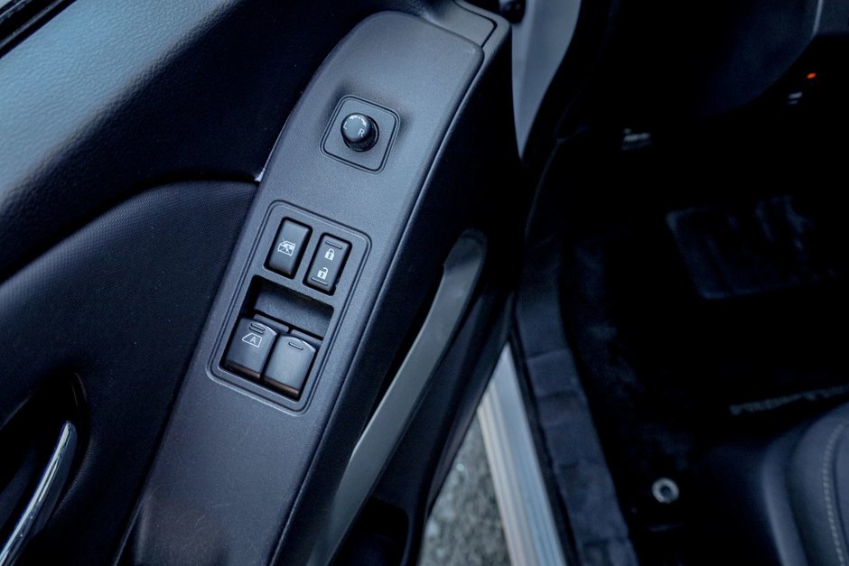 2023 Nissan Frontier SV-11