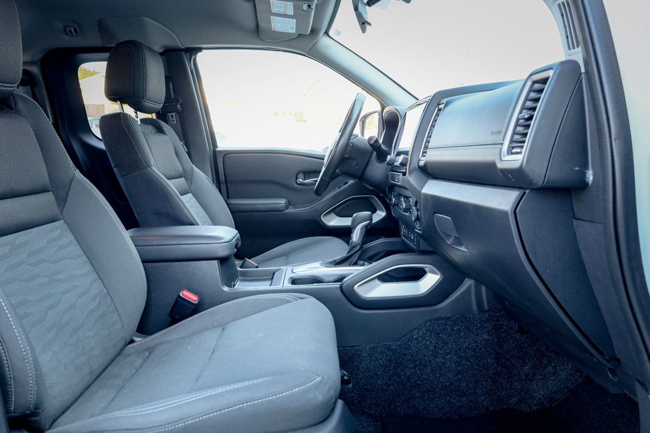 2023 Nissan Frontier SV-14