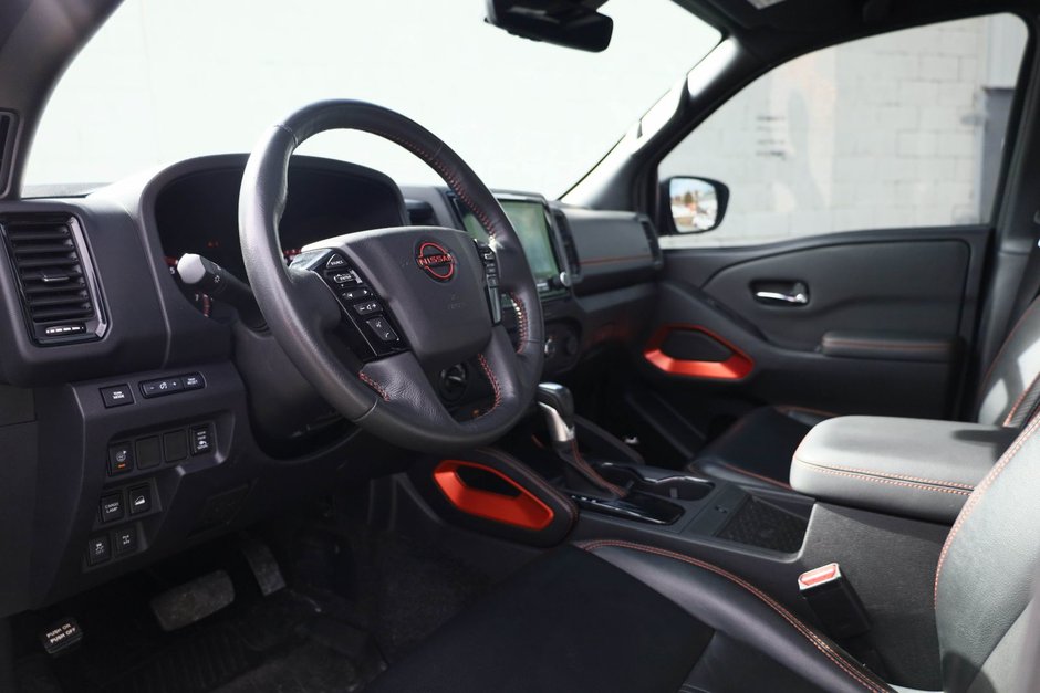2023 Nissan Frontier PRO-4X-9