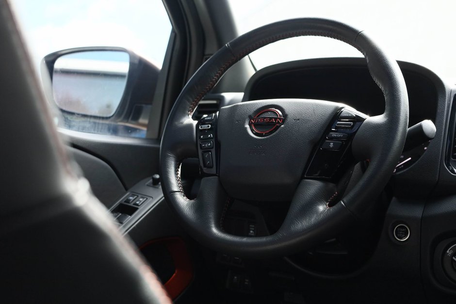 2023 Nissan Frontier PRO-4X-15