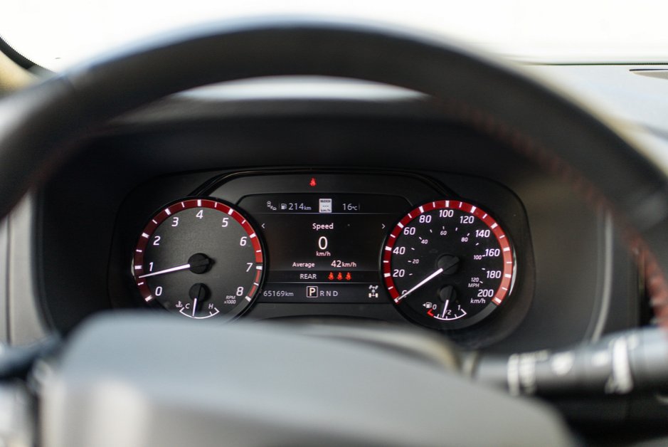 2023 Nissan Frontier PRO-4X-8