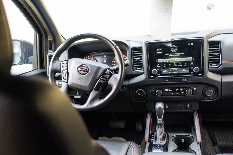 2023 Nissan Frontier PRO-4X-6