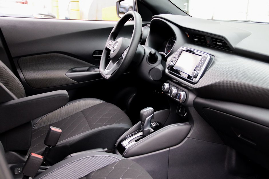 2019 Nissan Kicks S-19