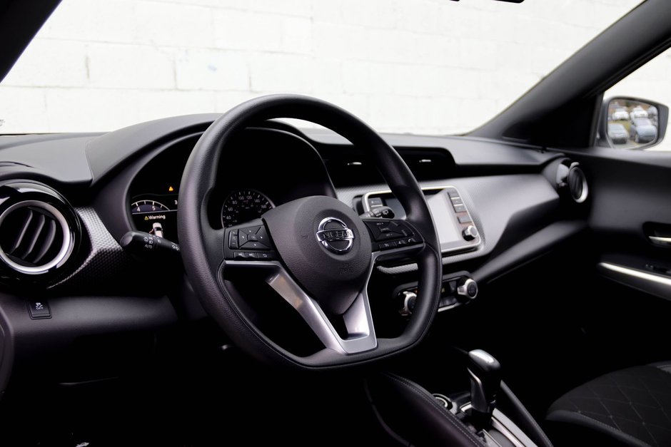 2019 Nissan Kicks S-14