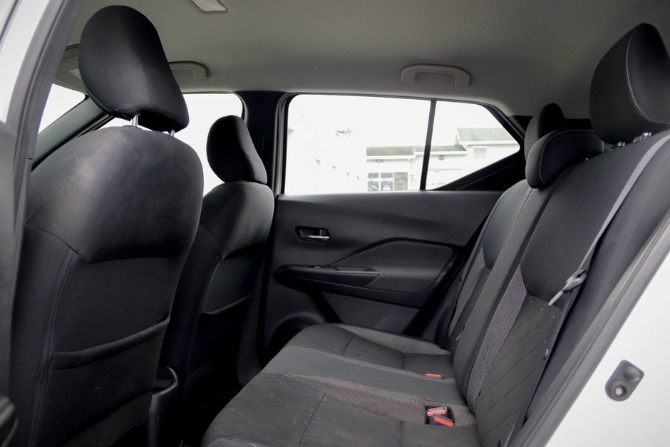 2019 Nissan Kicks S-24