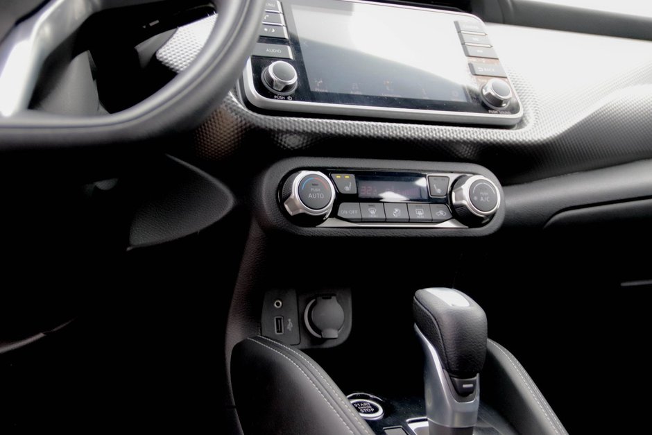 2019 Nissan Kicks S-20