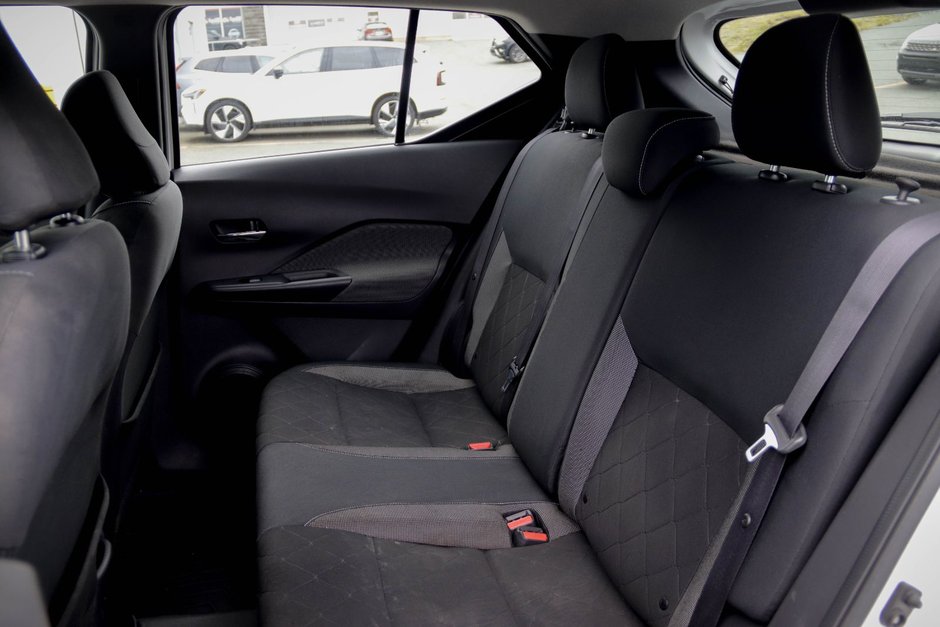 2019 Nissan Kicks S-25