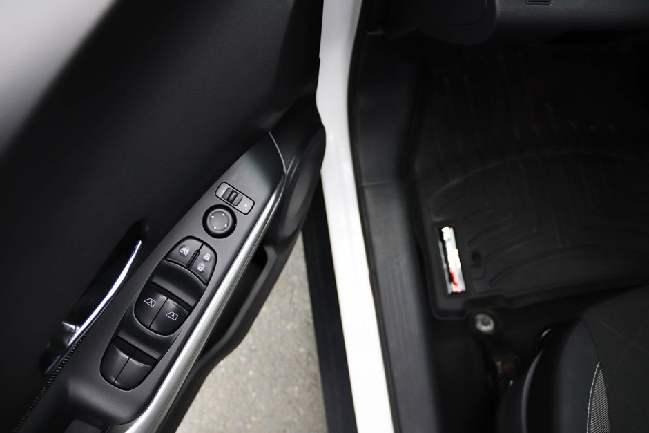 2019 Nissan Kicks S-15