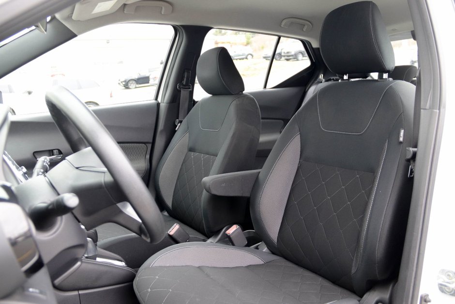 2019 Nissan Kicks S-13