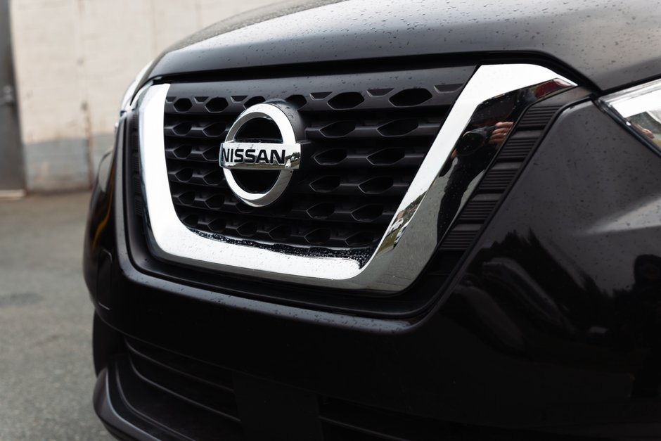 2020 Nissan Kicks S CVT-3