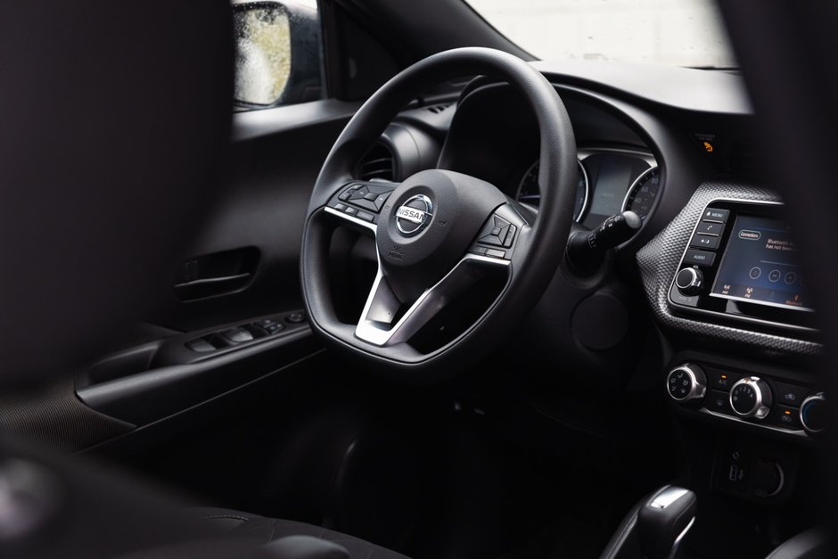 2020 Nissan Kicks S CVT-14