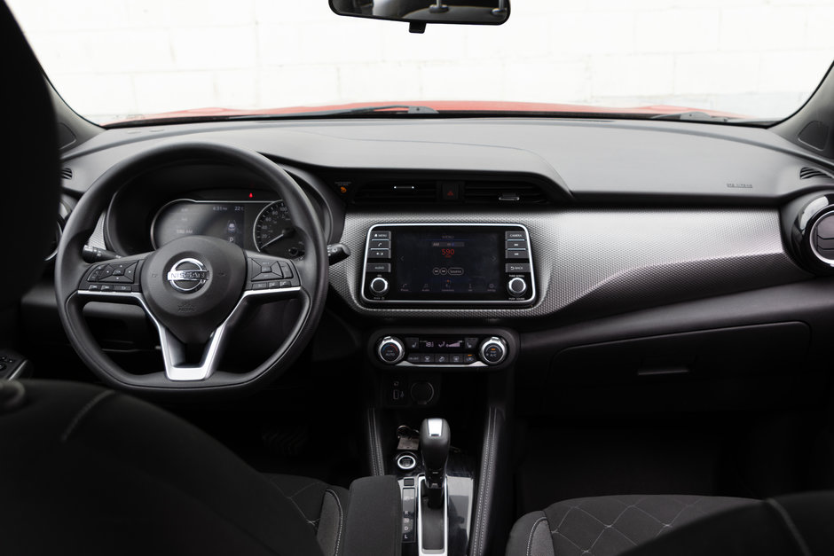 2020 Nissan Kicks SV CVT-15