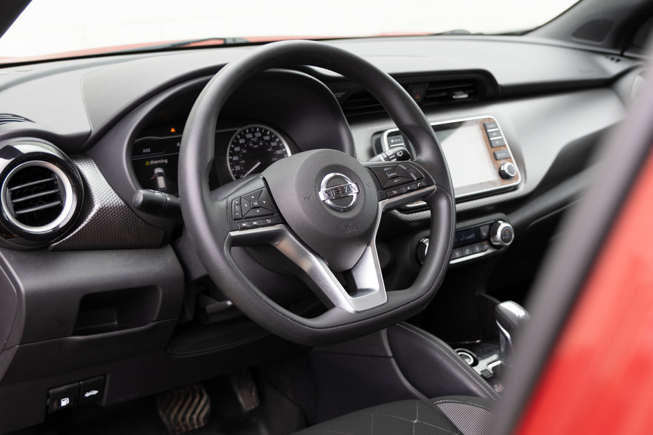 2020 Nissan Kicks SV CVT-14