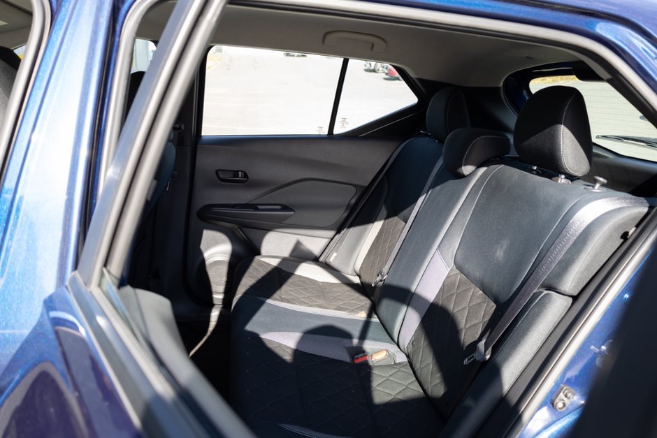 2020 Nissan Kicks S CVT-20