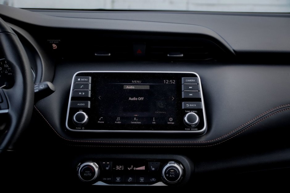 2020 Nissan Kicks SR-20