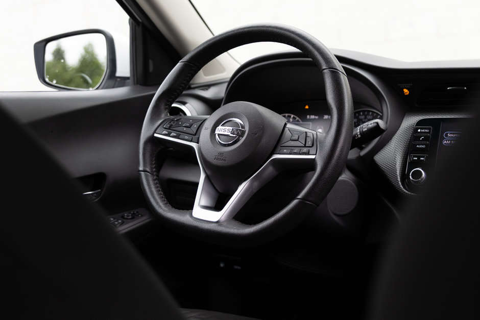 2021 Nissan Kicks SV CVT-12