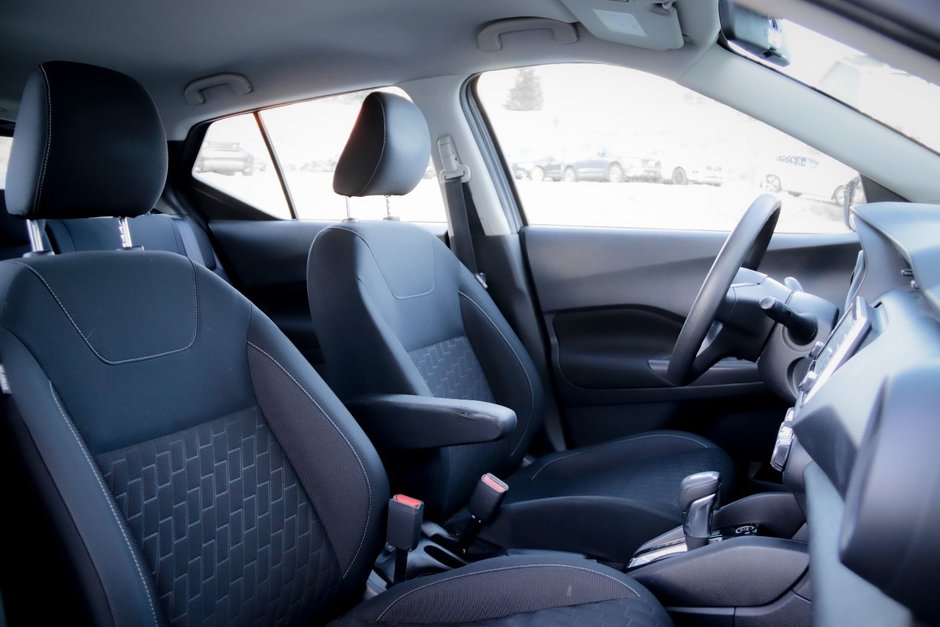 2021 Nissan Kicks S-22