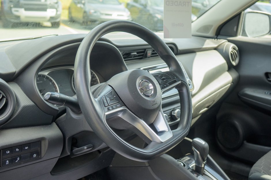2021 Nissan Kicks S-6