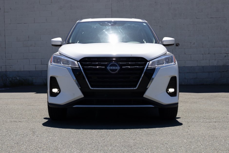 2022 Nissan Kicks S CVT-3