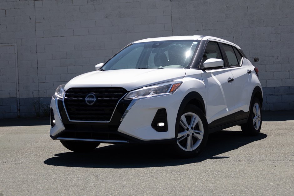 2022 Nissan Kicks S CVT-1