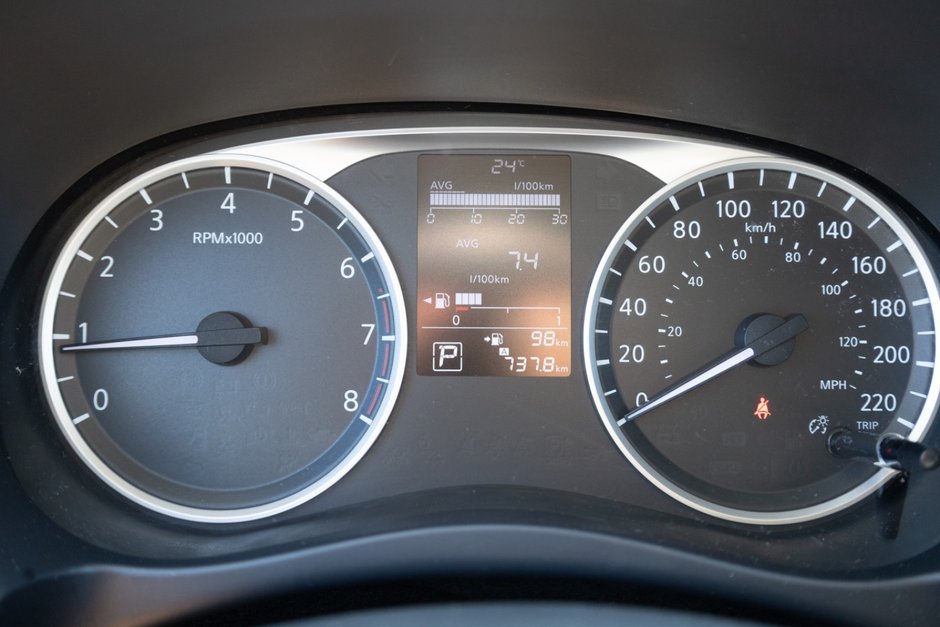 2022 Nissan Kicks S CVT-14