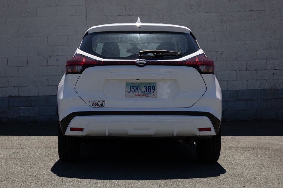 2022 Nissan Kicks S CVT-6