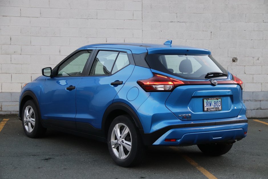 2022 Nissan Kicks S-11