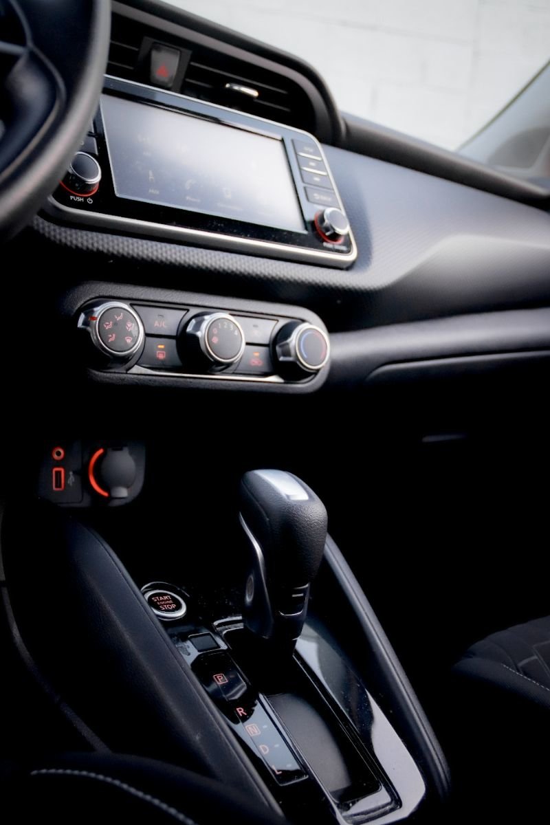 2022 Nissan Kicks S-17