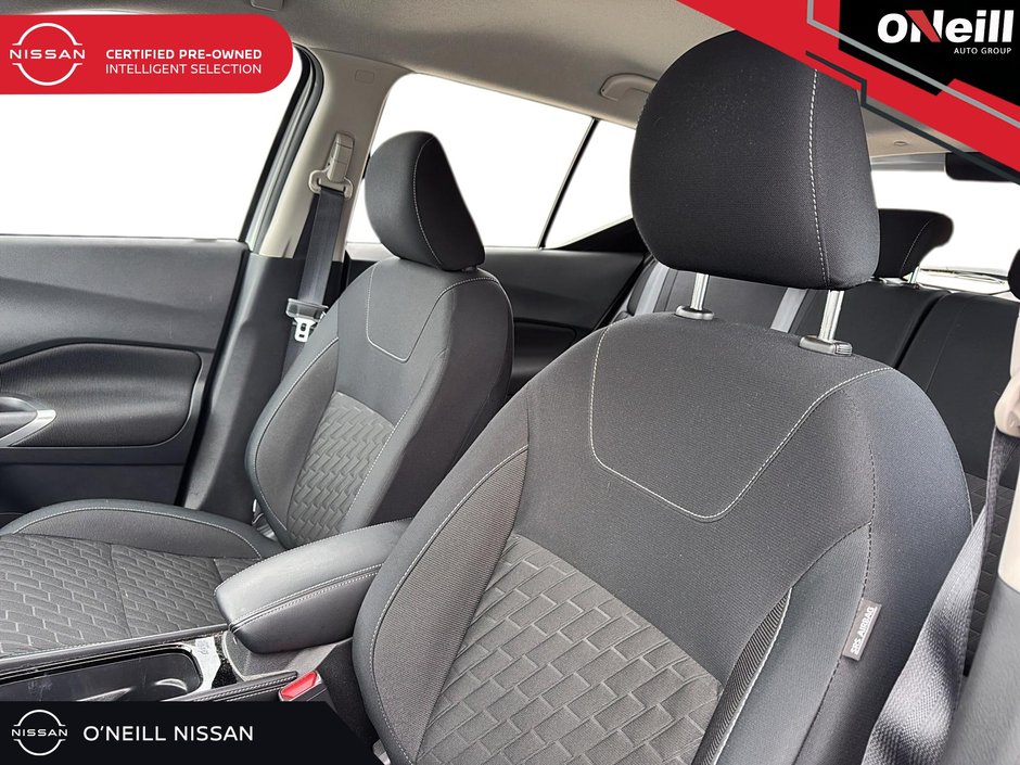 2023 Nissan Kicks SV CVT-16