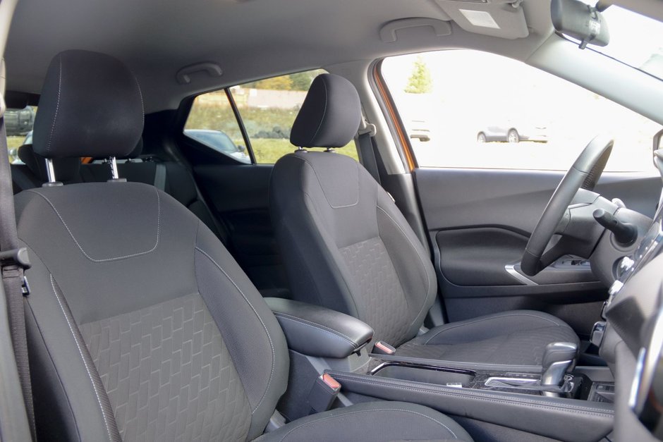 2023 Nissan Kicks SV-22