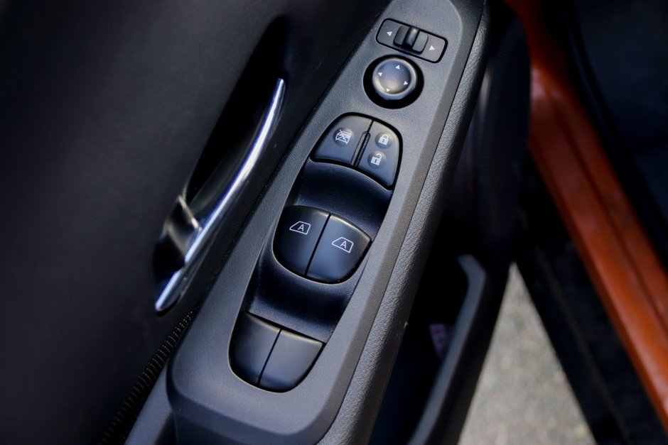 2023 Nissan Kicks SV-15