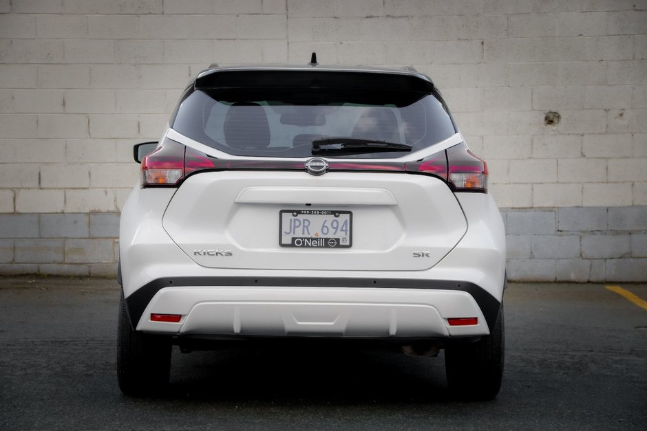 2023 Nissan Kicks SR-9