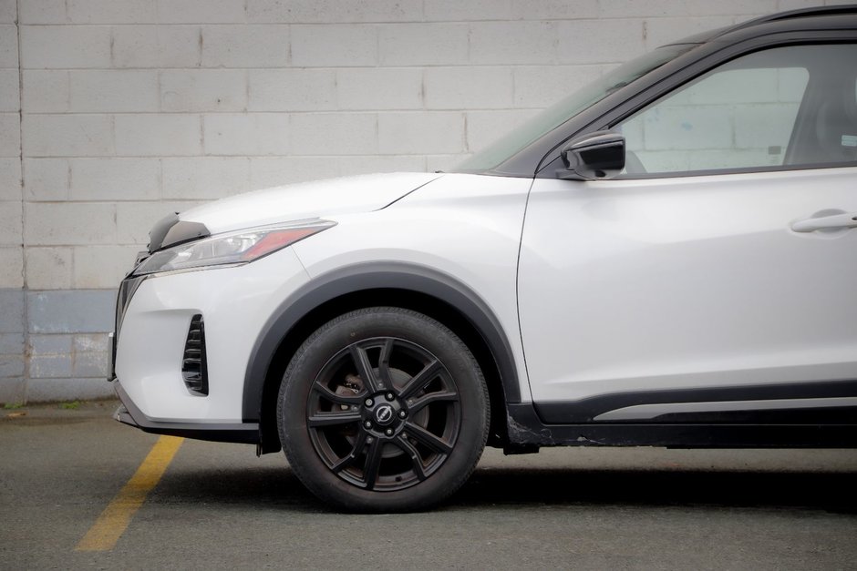 2023 Nissan Kicks SR-1