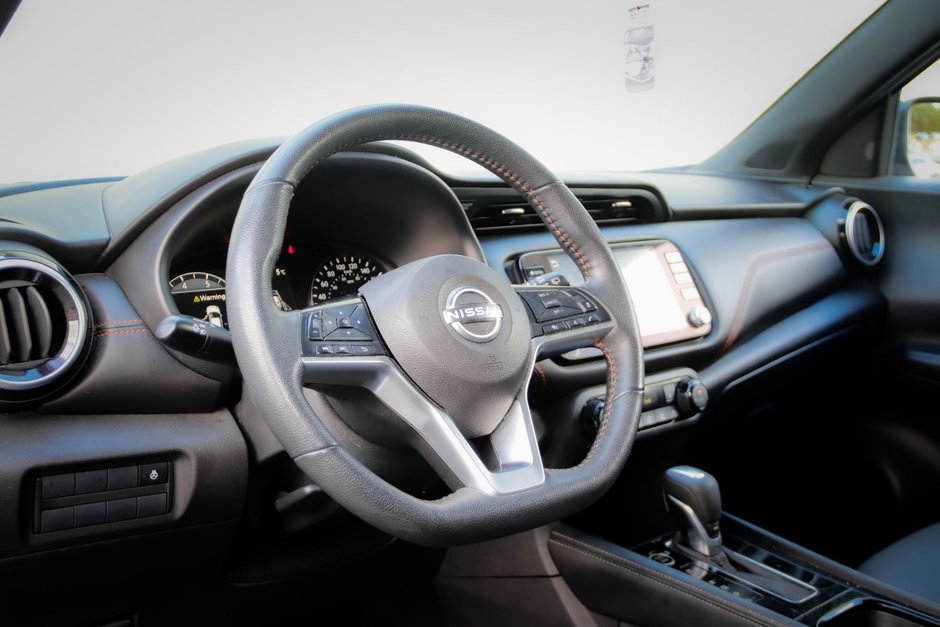 2023 Nissan Kicks SR-14