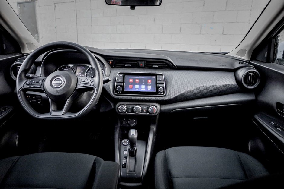 2023 Nissan Kicks S-12