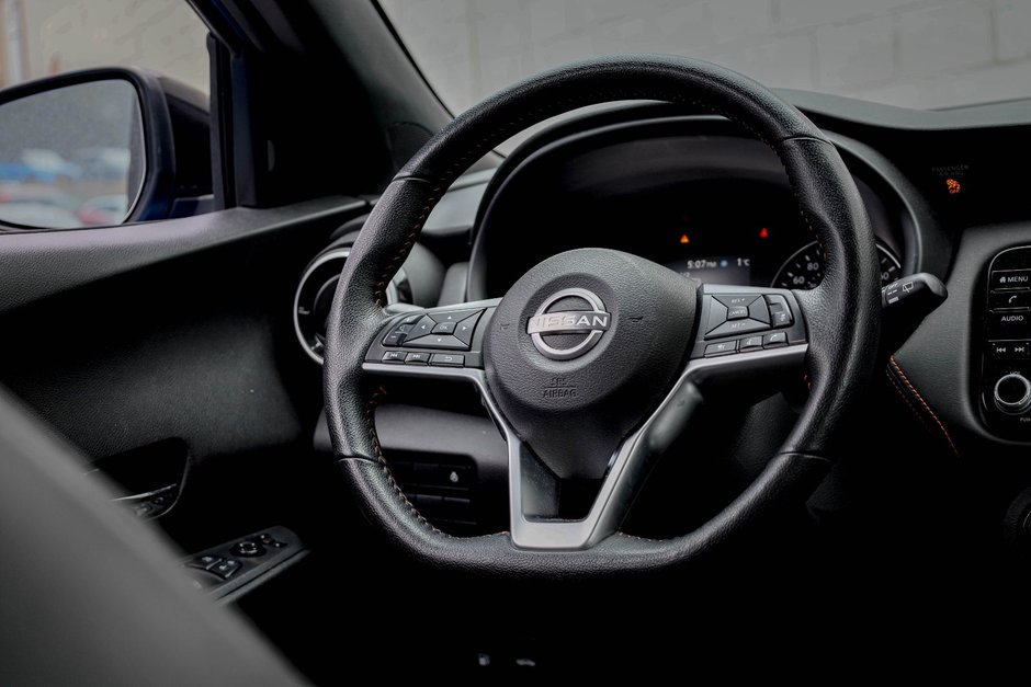 2023 Nissan Kicks SR-17