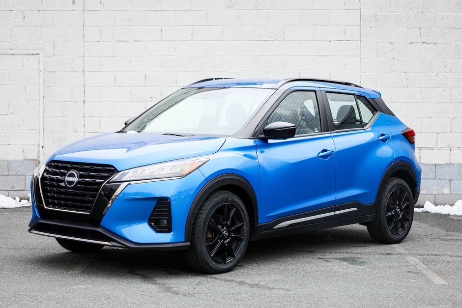 2023 Nissan Kicks SR-5