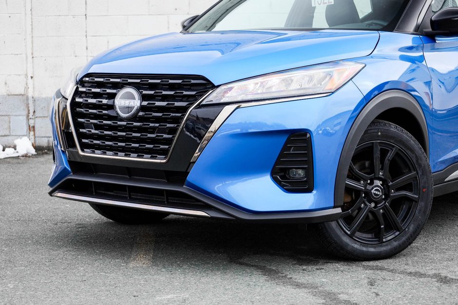 2023 Nissan Kicks SR-3