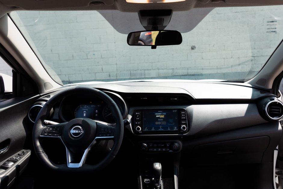 2024 Nissan Kicks SV FWD-12