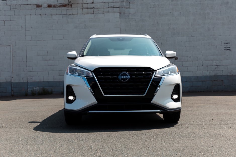 2024 Nissan Kicks SV FWD-3