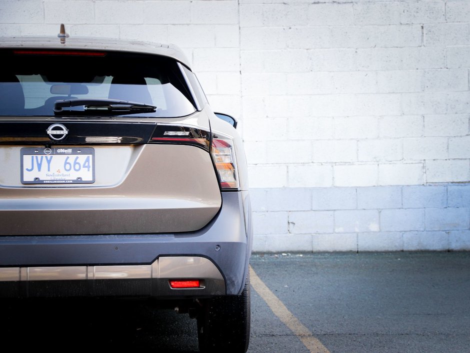 2025 Nissan Kicks SV-10